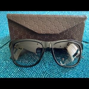 Gucci women sunglasses